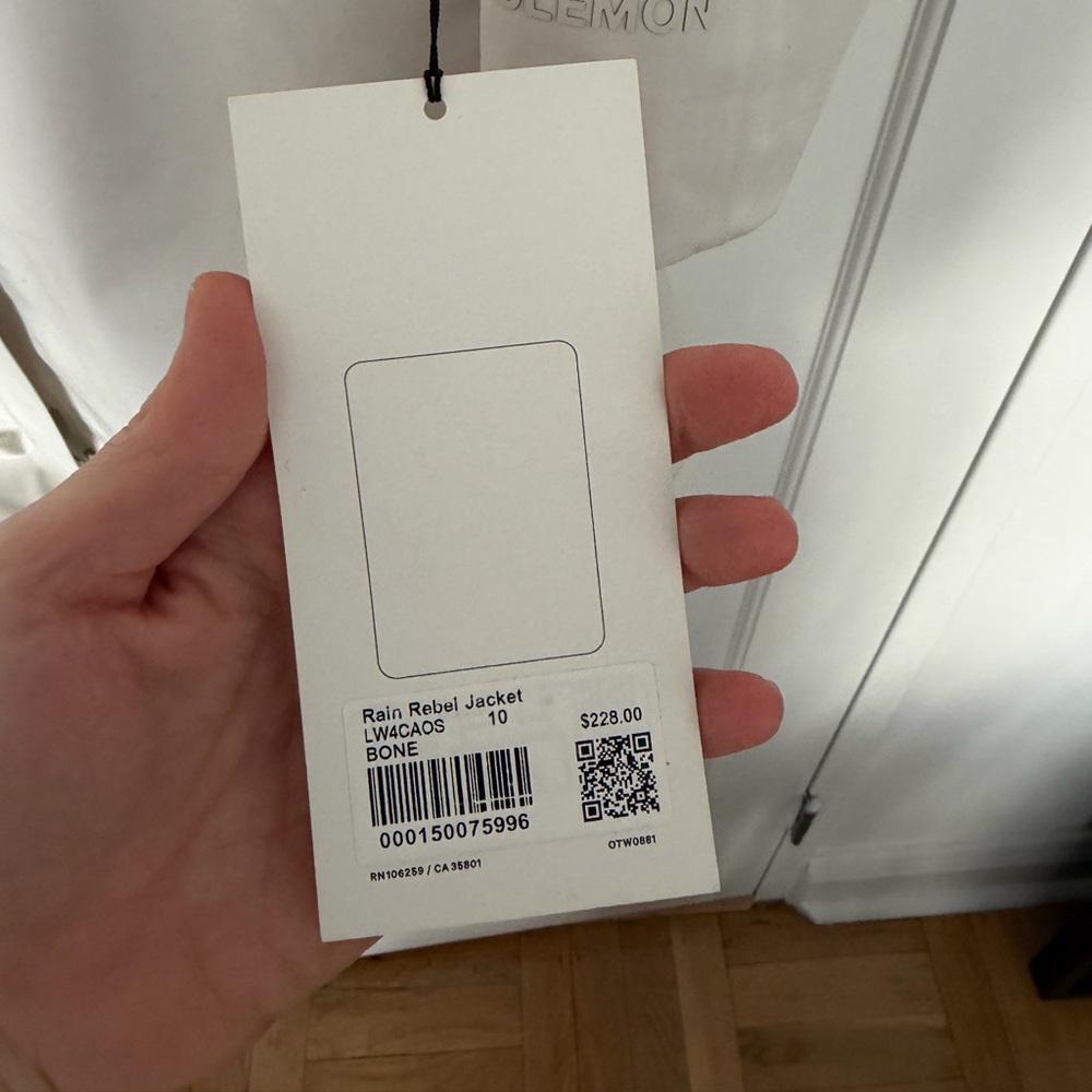 Lululemon Rain Rebel Jacket - Picture 2 of 3